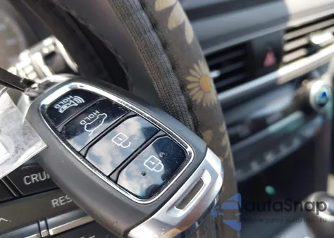 2020 Hyundai Kona Limited z USA, uszkodzony, nr VIN KM8K33A55LU397158